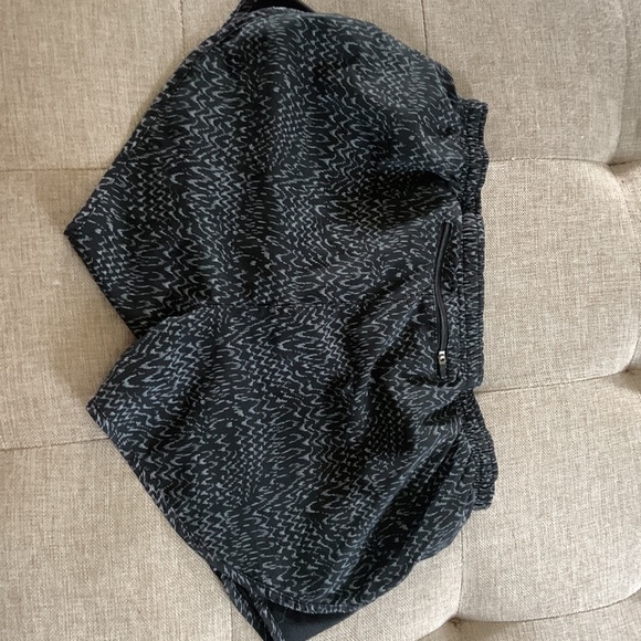 Grey nike running shorts - Picture 2 of 2